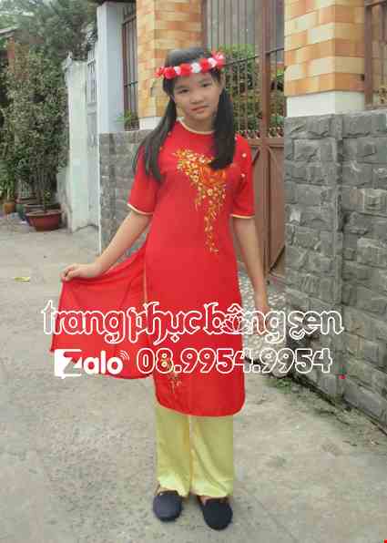 Ao dai cach tan tre em