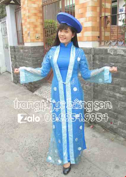 Ao dai hoang hau