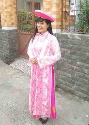 Ao dai hoang hau