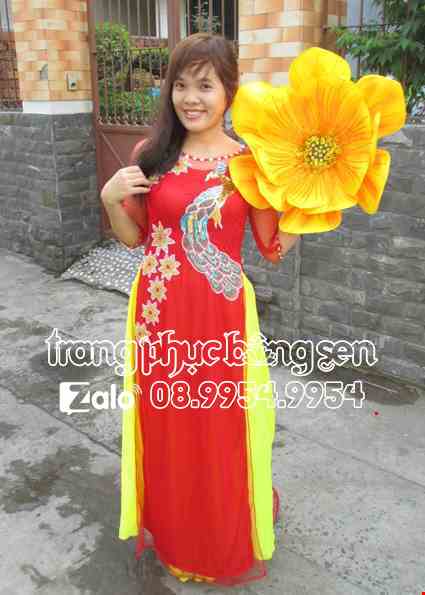 Ao dai hoa tiet chim cong