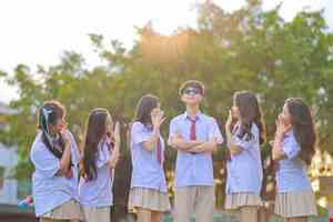 Cho thue Set áo váy học sinh