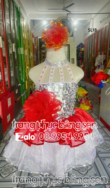 Cho thue Đầm múa trẻ em kim sa trắng kết bông to -mầm non