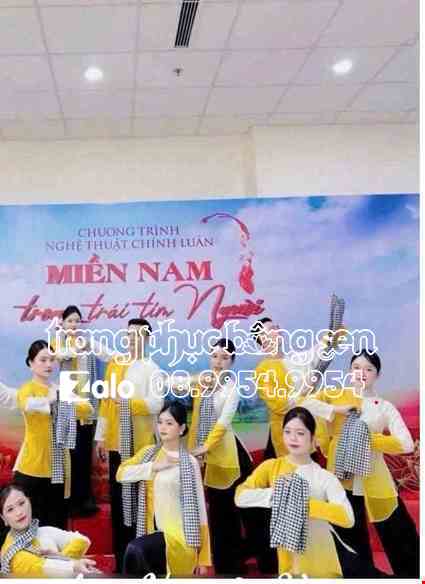 Cho thue Áo bà ba trắng vàng