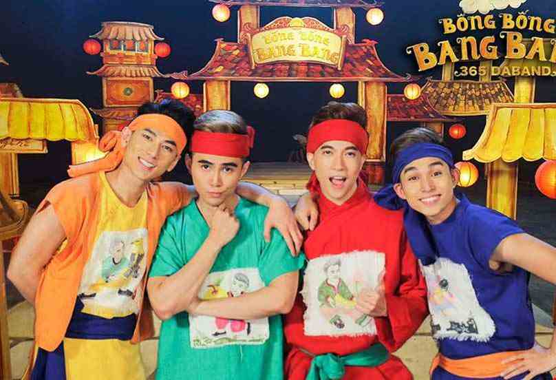 Lựa chọn trang phục cho tiết mục múa "Bống Bống Bang Bang"