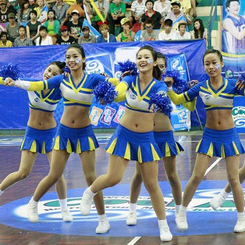 cho thuê trang phục nhảy cổ động tại tphcm