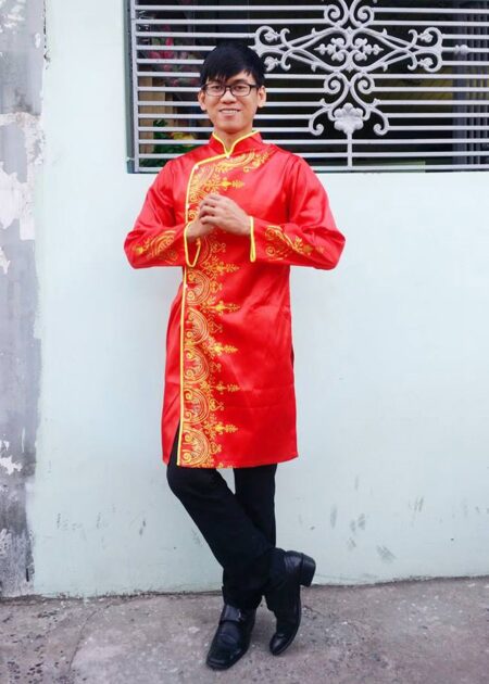 Áo dài cách tân nam vẽ kim tuyến đỏ