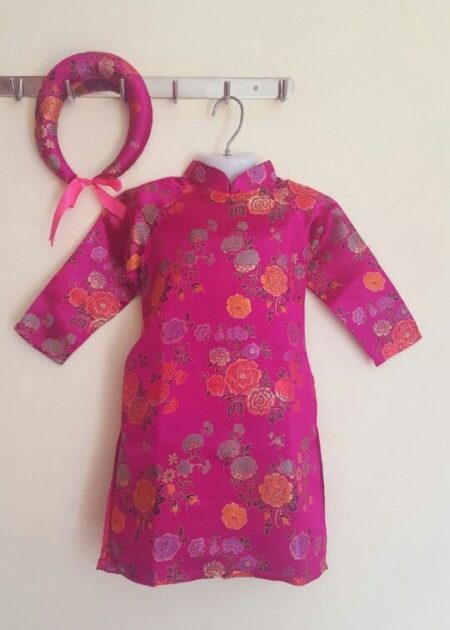 Áo dài nữ gấm hoa trẻ em màu hồng sen