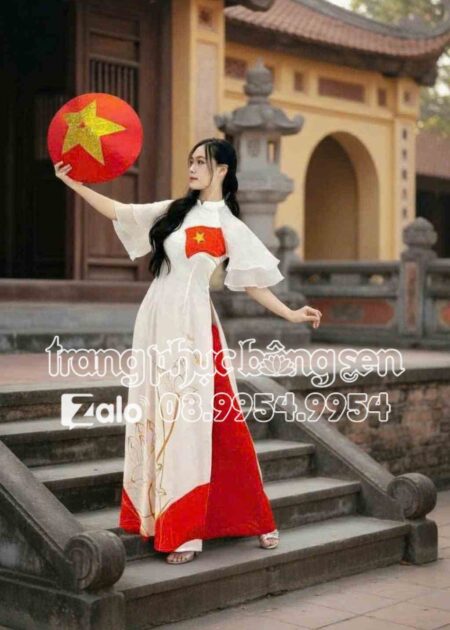 Áo dài nữ hoa sen trống đồng múa hát sử ca