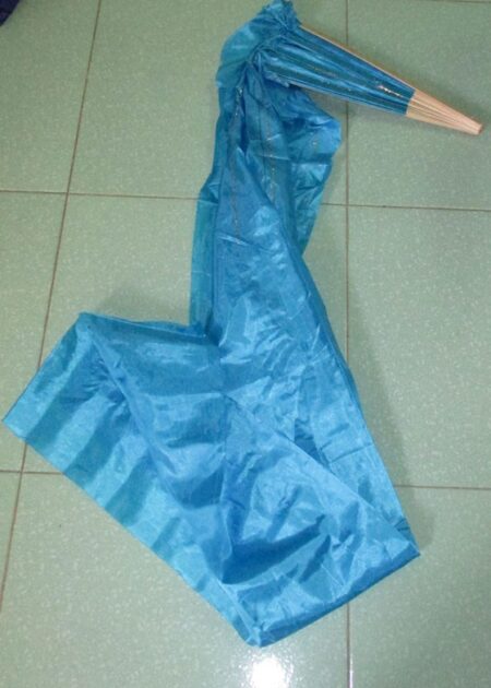 Quạt lụa xanh biển