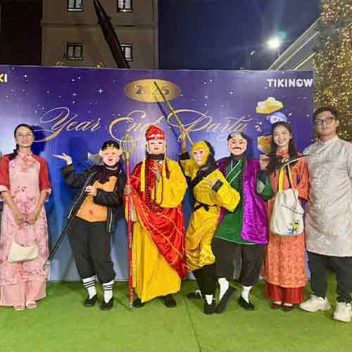 Cho thuê trang phục biểu diễn tại TPHCM