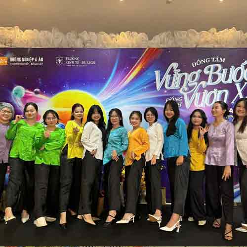 Cho thuê trang phục biểu diễn tại TPHCM