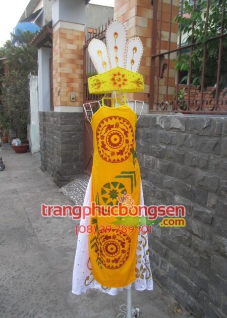 Áo dài Âu Lạc trẻ em nhung vàng