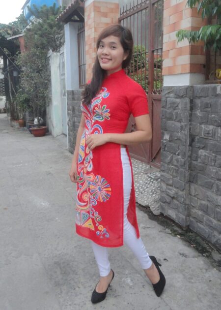 Áo dài cách tân nữ đỏ họa tiết nhiều màu