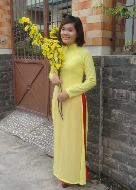 Áo dài chiffon vàng
