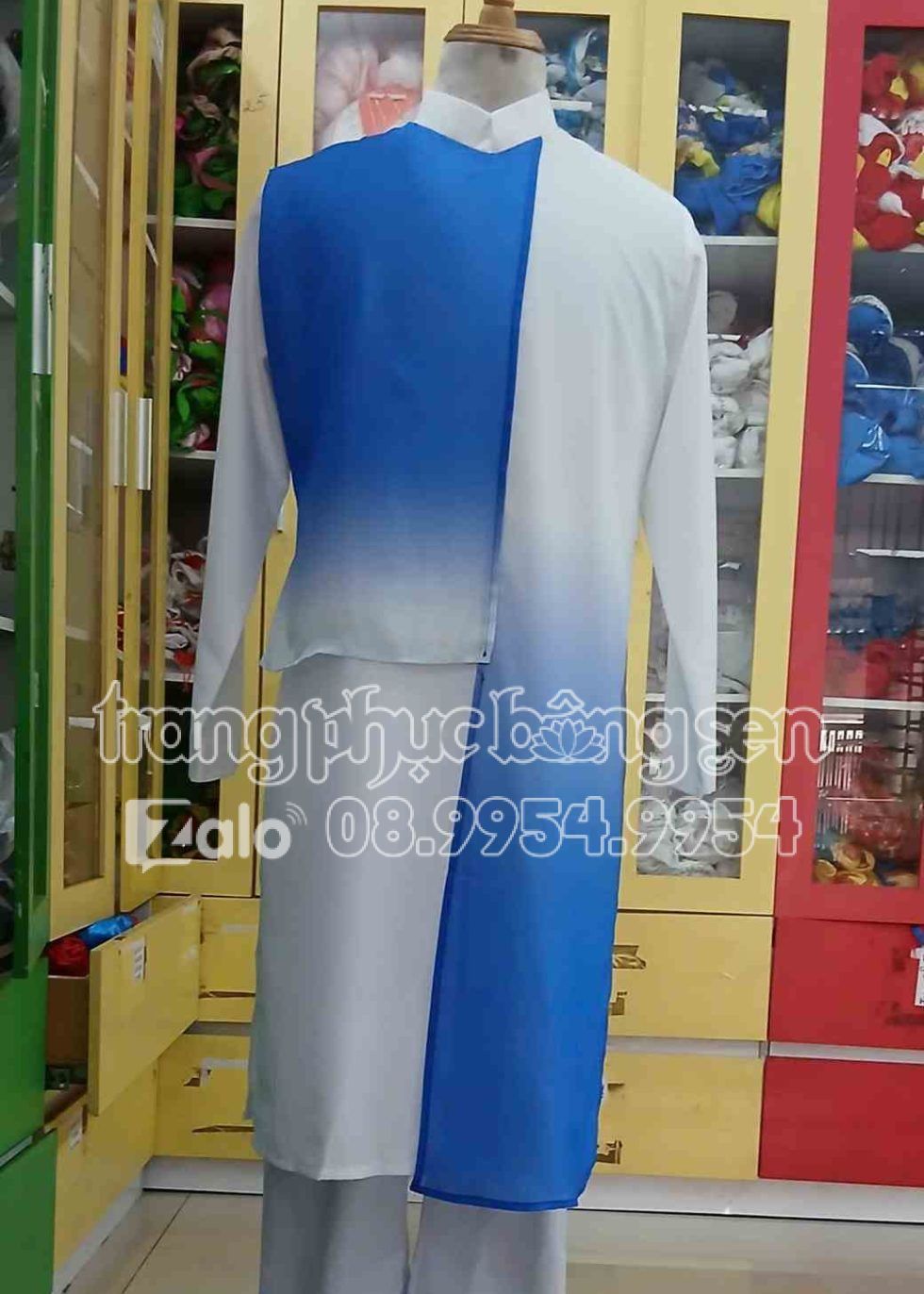 Áo dài nam múa hát màu xanh dương thuê đồ văn nghệ