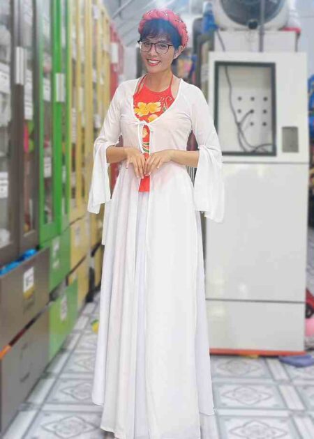 Áo tứ thân lụa trắng