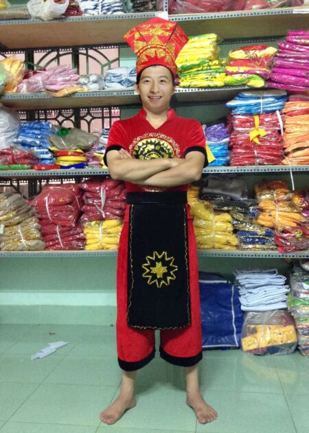 Âu Lạc nam nhung đỏ có tay