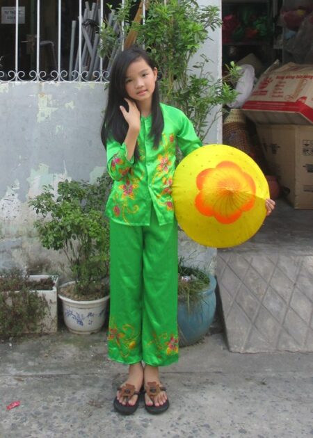 Bà ba trẻ em xanh lá in phun hoa kim tuyến