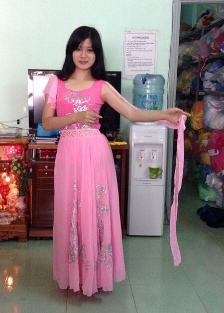 Đầm múa dài áo váy hồng rời dây lụa