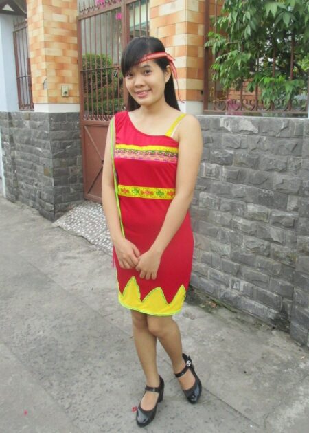 Đầm Tây Nguyên nữ thun đỏ chéo vai