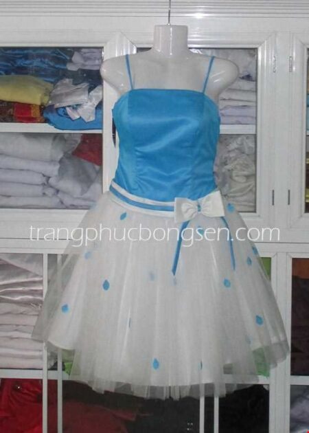 Đầm voan phồng 3 lớp màu xanh biển