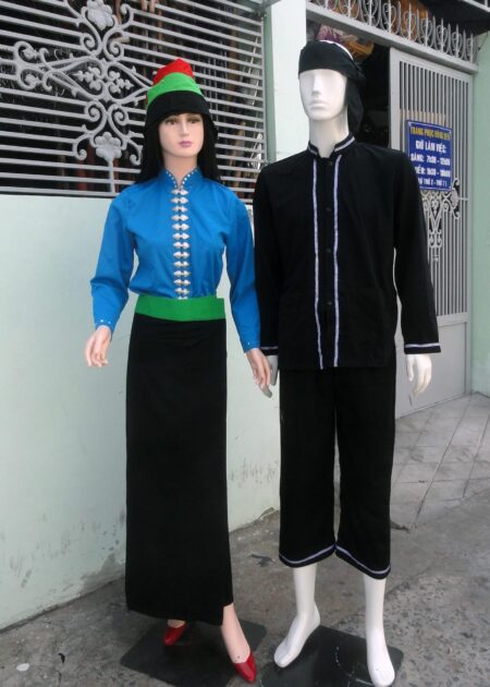 Dân tộc LA HA