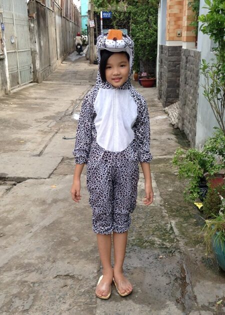 Đồ thú hở mặt trẻ em - con báo