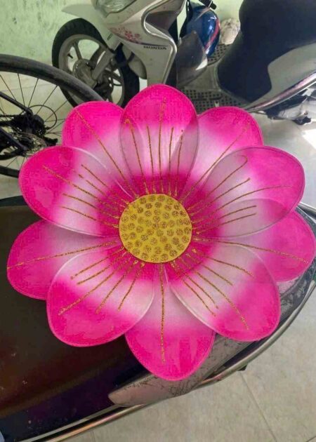 Hoa múa cầm tay trẻ em
