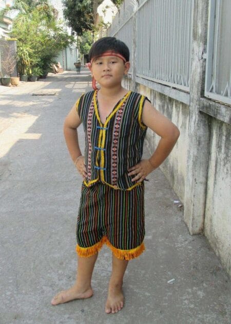 Tây Nguyên trẻ em nam vải thổ cẩm