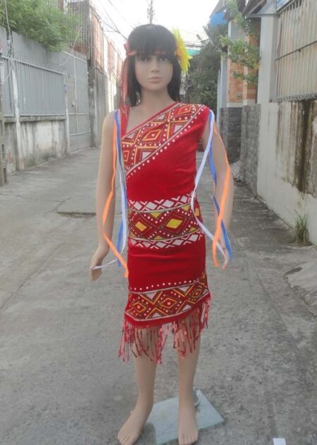 Tây Nguyên trẻ em - Váy chéo vai nhung đỏ phun kim tuyến
