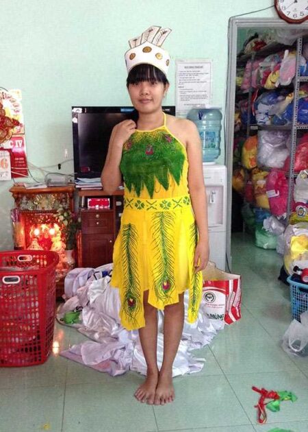 Trang phục Âu Lạc nữ họa tiết kim tuyến, đai nhiều tà 02