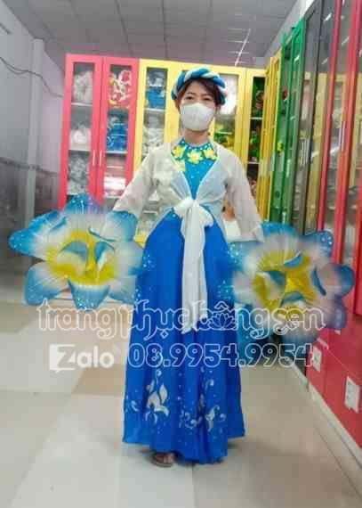 Trang phục đầm múa tứ thân hoa vàng