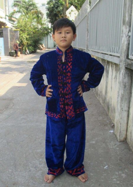 Trang phục dân tộc Tày nam trẻ em màu xanh