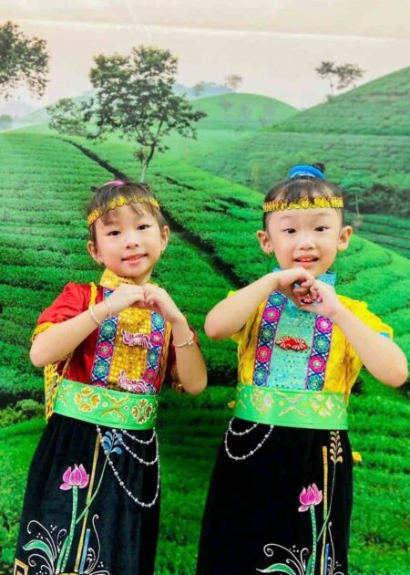 Trang phục dân tộc Thái trẻ em mầm non