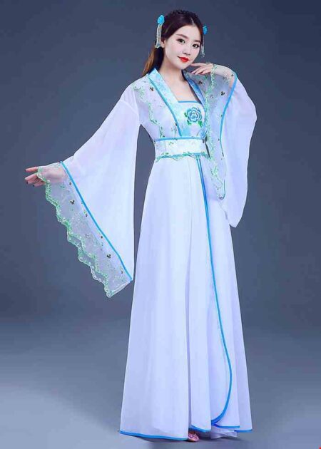 Trang phục Hằng Nga yếm hoa, voan trắng viền xanh