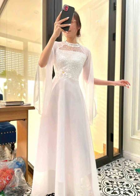 Trang phục múa hát đầm voan trắng thướt tha tay xẻ dài