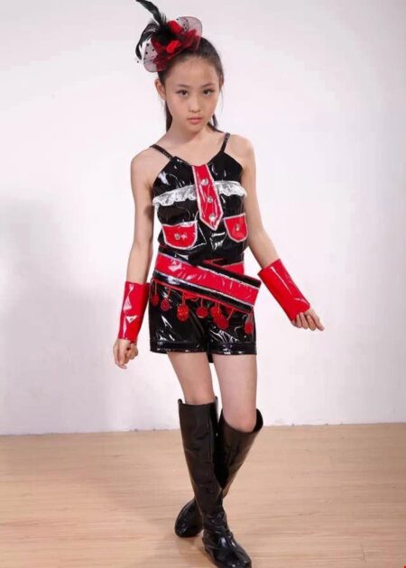 Trang phục nhảy hiện đại yếm quần da bóng họa tiết cà vạt