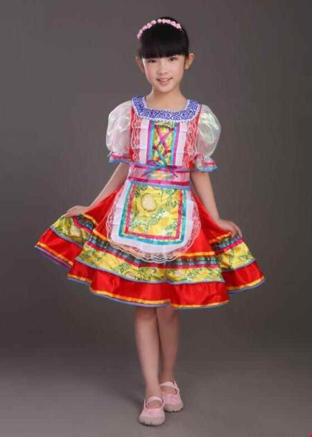 Trang phục nước Nga trẻ em nữ