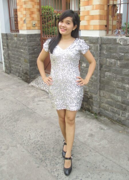 Váy ôm body kim sa trắng