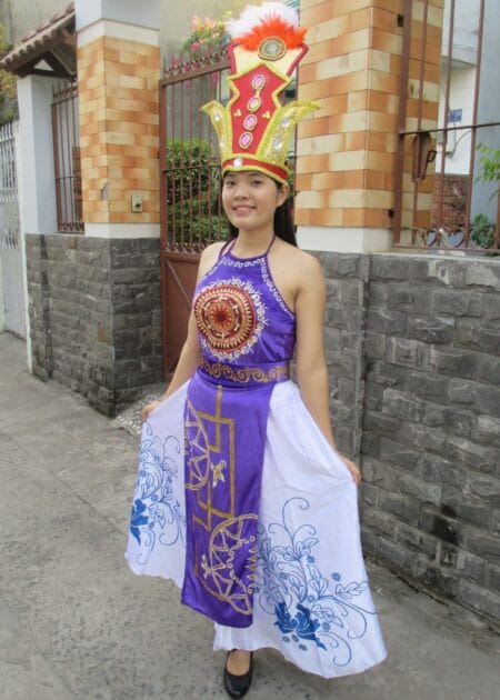 Yếm, đai Âu Lạc tím