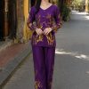 trang phục biểu diễn bà ba nữ voan tím họa tiết lá trúc