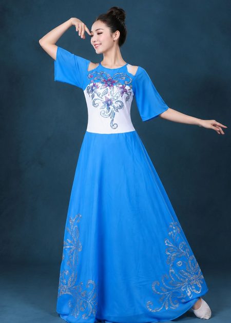 Đầm múa đương đại xanh, thân trắng