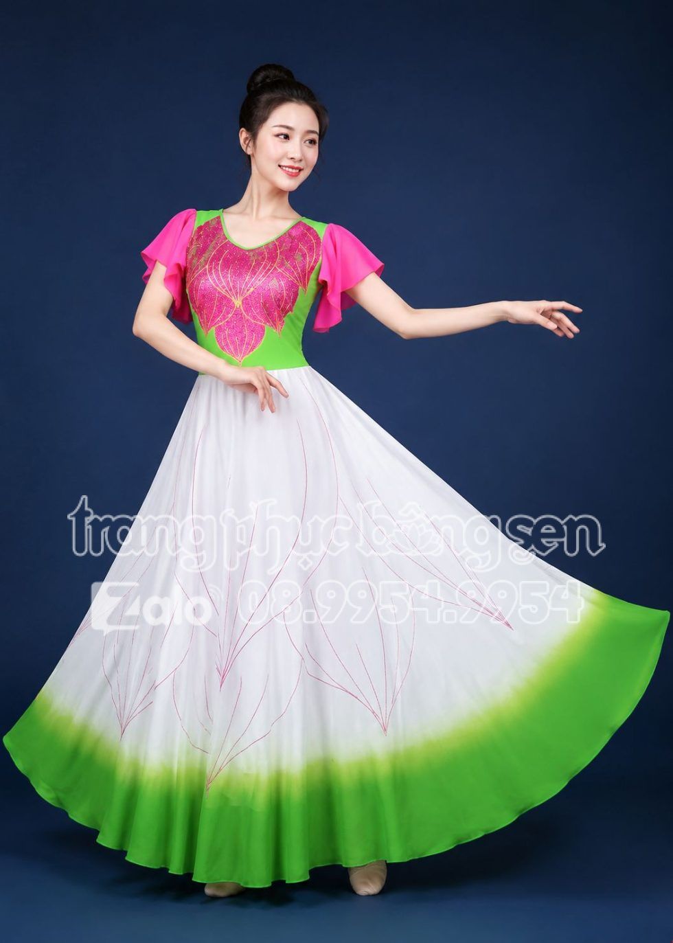 Đầm múa sen tay cánh tiên váy vẽ cánh sen