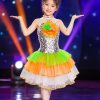 Đầm múa trẻ em kim sa yếm trắng bông ngực, 3 tầng
