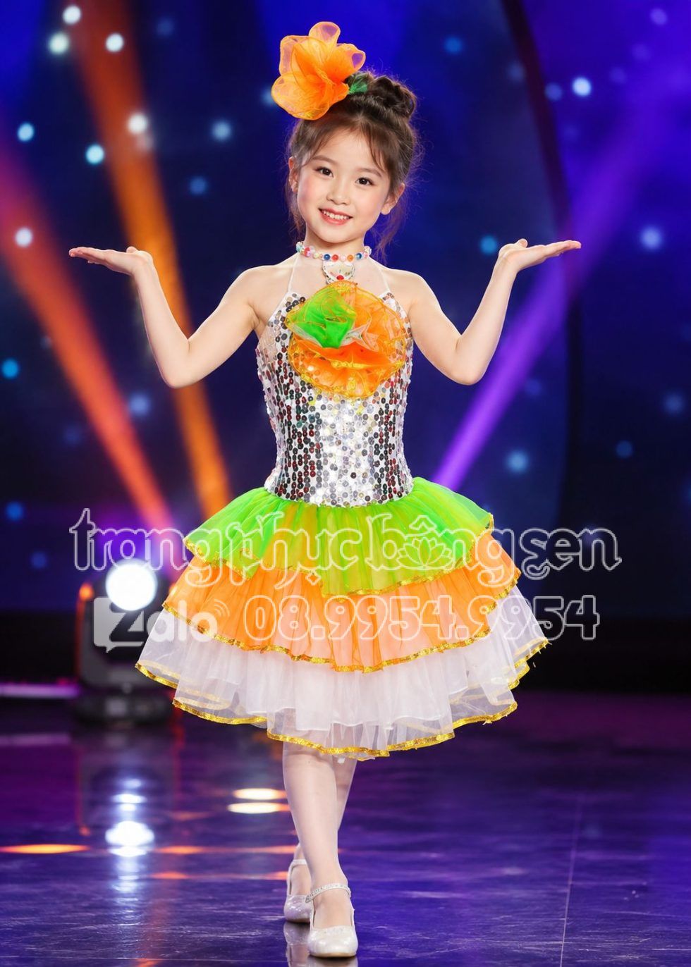 Đầm múa trẻ em kim sa yếm trắng bông ngực, 3 tầng