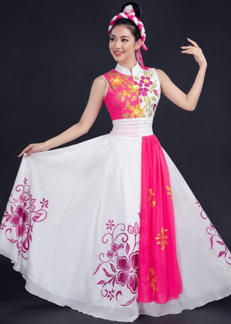 Đầm váy múa trắng hồng hoa ngực