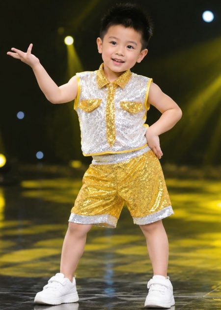 Đồ múa hiện đại mầm non quần áo kim sa trắng vàng cổ gắn cà vạt