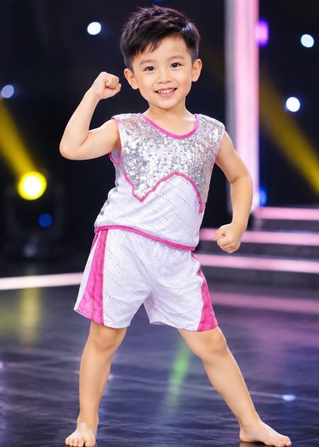 Đồ nhảy aerobic mầm non nam quần áo trắng phối kim sa