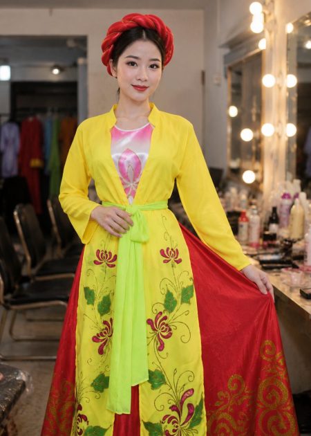 đồ tứ thân tà vẽ màu vàng