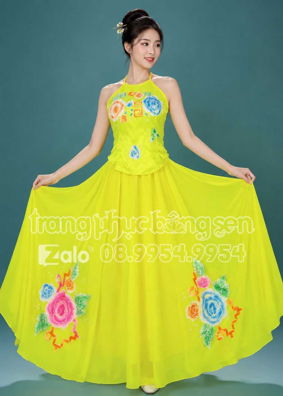 Set yếm váy vàng vẽ hoa